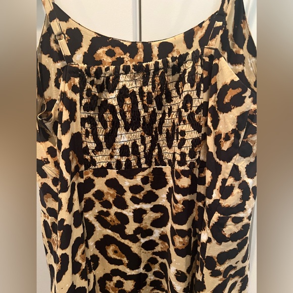 Leopard print sleeveless summer dress - Picture 2 of 4
